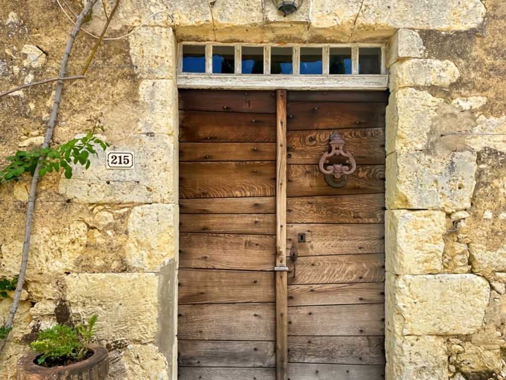 Vente Maison À Vendre – Maison de village en pierre (6 pièces) de 227 m² à Bazian (Gers) avec cour et jardinet Bazian