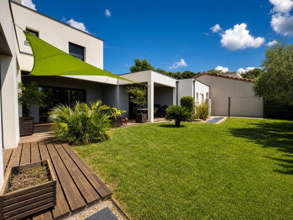 Maison contemporaine de 5 pièces de 176 m² à Montélimar