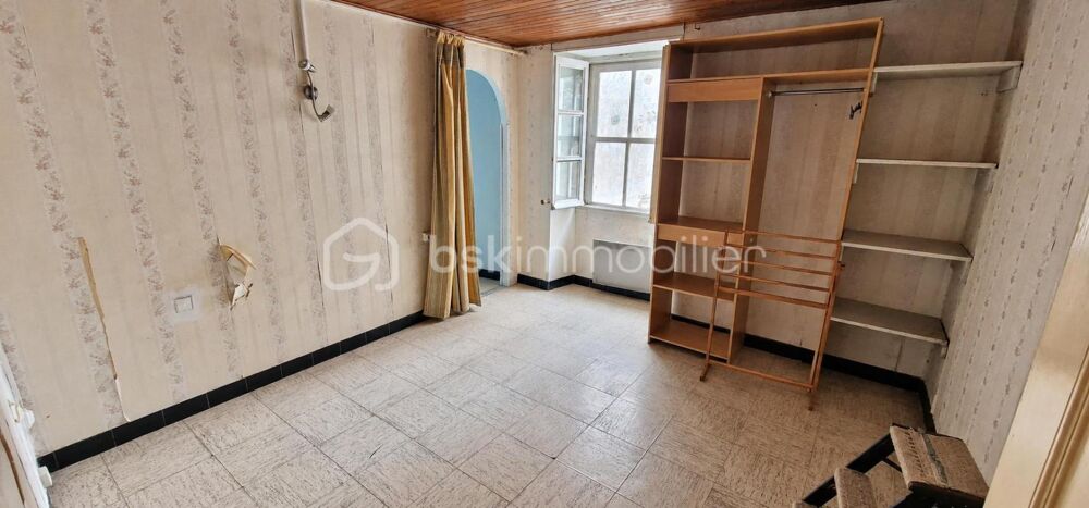 Vente Maison MAISON DE VILLAGE AVEC STUDIO INDÉPENDANT – AU CŒUR DES REMPARTS – 210 m² HABITABLES Boucoiran et nozieres