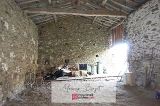 Vente Maison MONTAIGU ? LE CHARME DE LA PIERRE DANS UN ENVIRONNEMENT PRIVILÉGIÉ Montaigu vendee