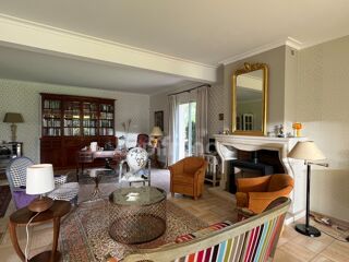  Maison � vendre 8 pi�ces 268 m�