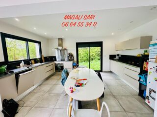  Villa  vendre 7 pices 148 m