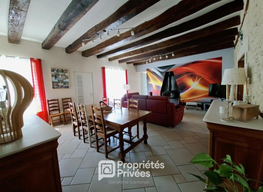 A VENDRE EN EXCLUSIVITÉ 37230 Fondettes, Maison de ville / Appartement 135m², 4/5 chambres, Cour fermée sécurisée, Stationnement