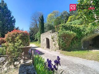  Propri�t�/ch�teau � vendre 15 + pi�ces 1281 m�