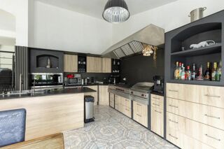  Appartement à vendre 10 pièces 234 m²