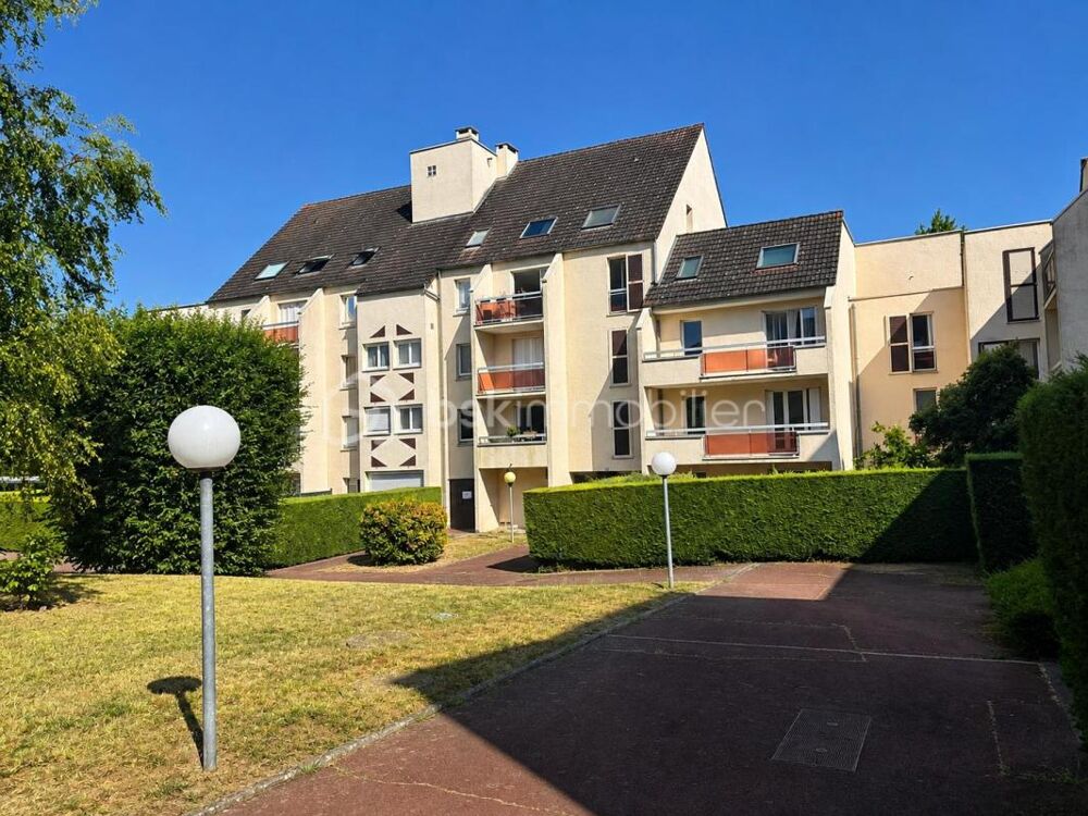 Grand T2 lumineux avec balcon et parking sécurisé