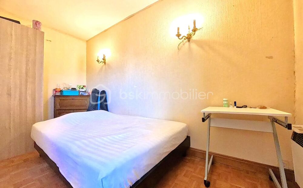 Appartement fonctionnel et lumineux avec balcon et stationnement