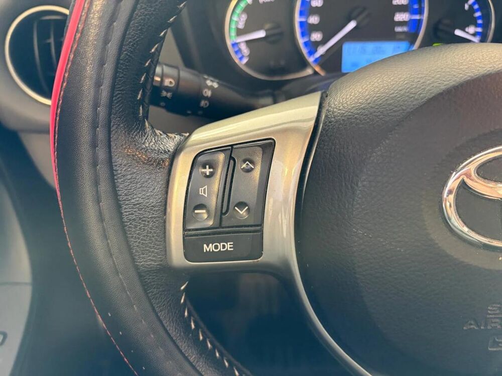 Yaris Dynamic Hybrid 2015 occasion 34500 B&eacute;ziers