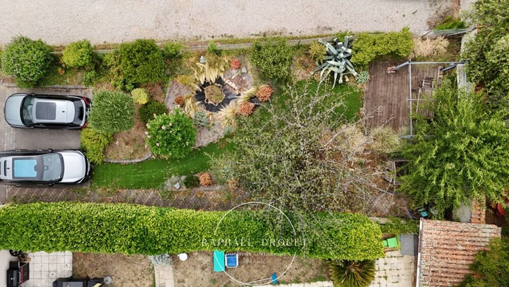 SAINT-CLAIR-DU-RHÔNE  Grande maison familiale de caractère avec 165 m² habitables