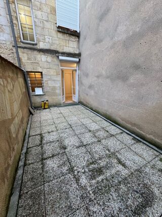  Appartement à louer 3 pièces 60 m²