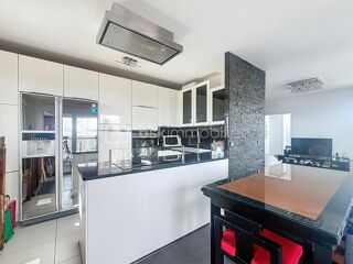  Duplex/triplex � vendre 6 pi�ces 104 m�