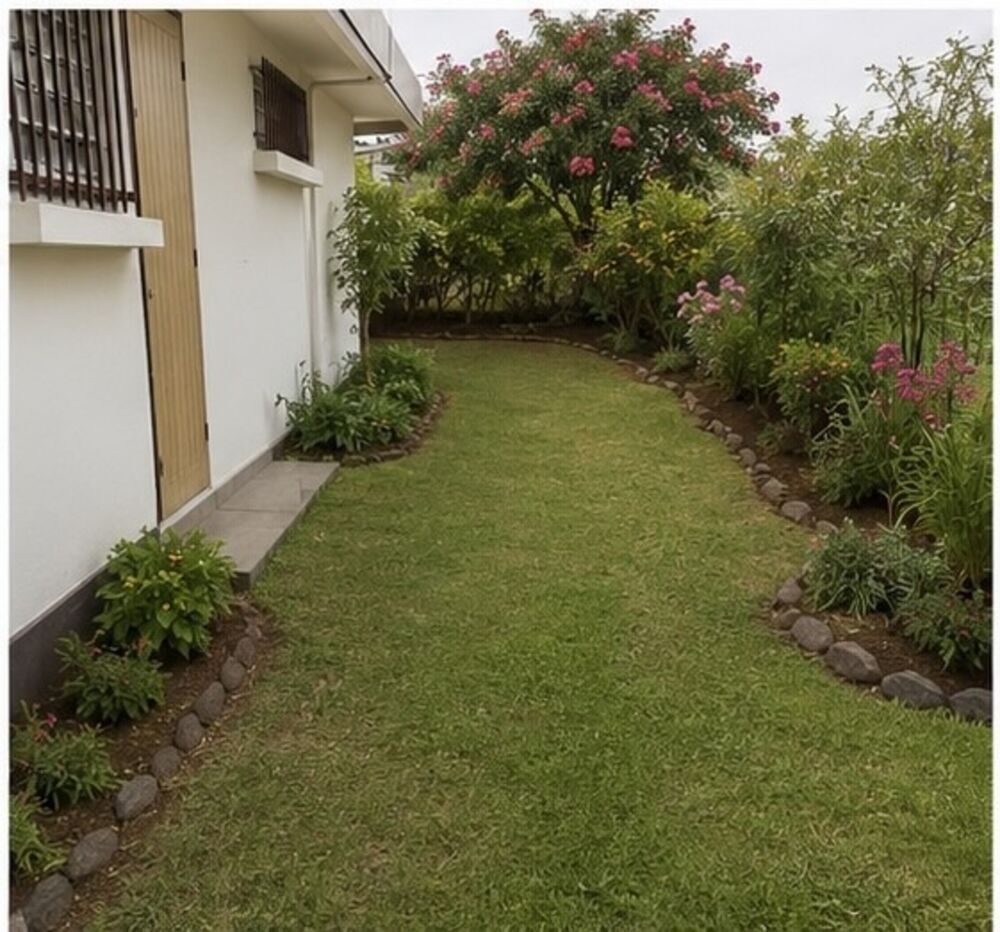Vente Maison SAINTE CLOTILDE (974) - Maison à vendre 4 pièces de 80 m² avec jardin sur parcelle de 407 m² Sainte clotilde