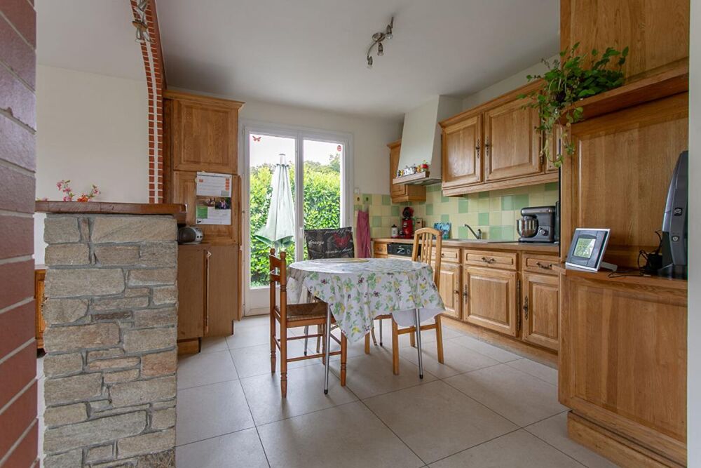 Maison Gorges 4 P . 3 Chs . 84.7 M² . Garage . T 545 M² . Terrasse