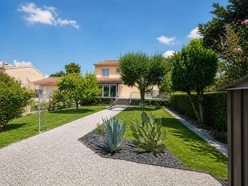 Vente Maison Maison de 7 pièces de 156 m² à Talence Talence