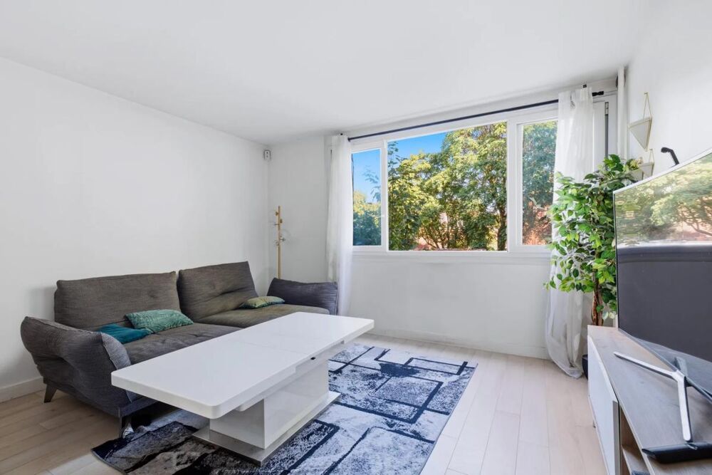 Appartement 3 pièces de 56 m² à Suresnes