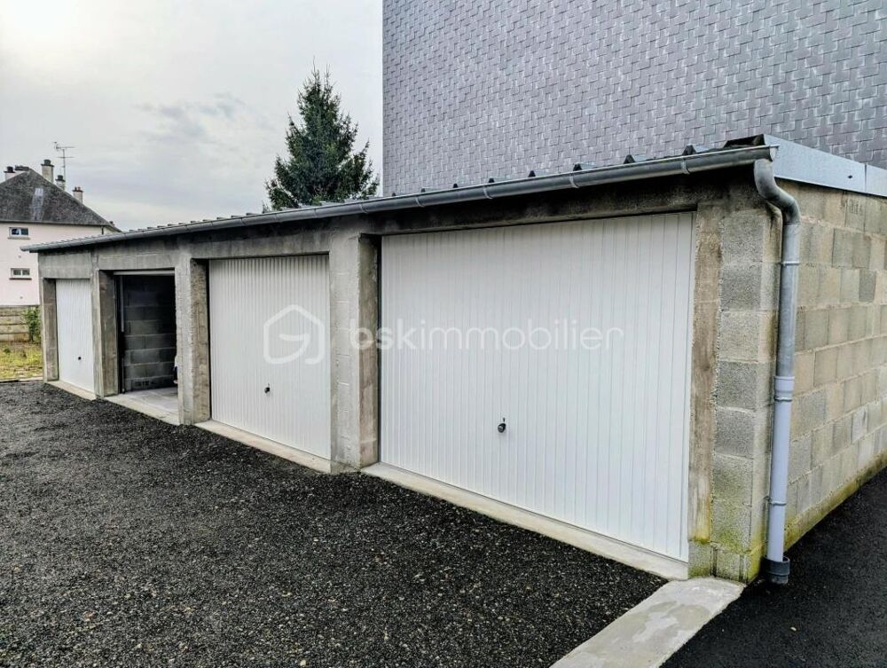 Location Parking/Garage FOUGERES Centre, garage box à louer Fougeres