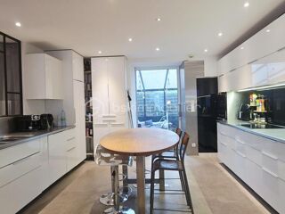  Maison � vendre 10 pi�ces 266 m�