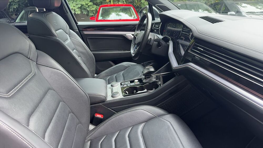 Touareg 3.0 eTSI 462 Plug in Hybrid Tiptronic8 4Motion R - Premi&egrave;re 2021 occasion 29200 Brest