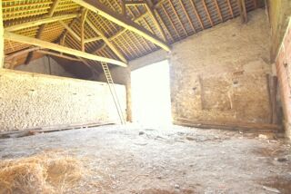  Remise / Grange à vendre 1 pièce 135 m²