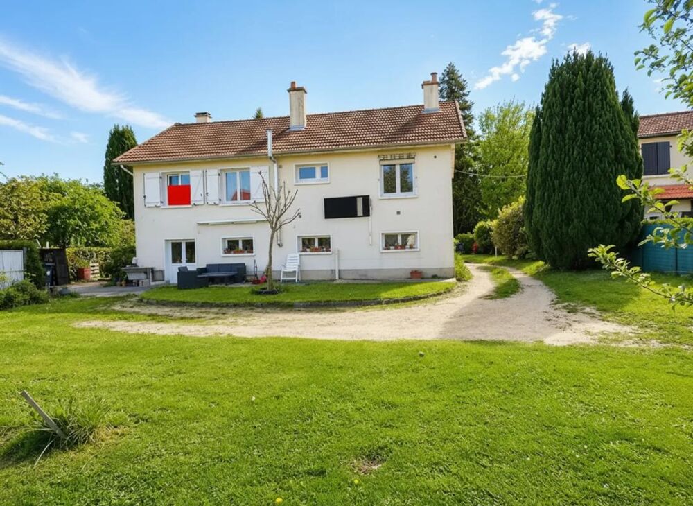 Maison 5 pièces avec grand jardin à Chaptelat