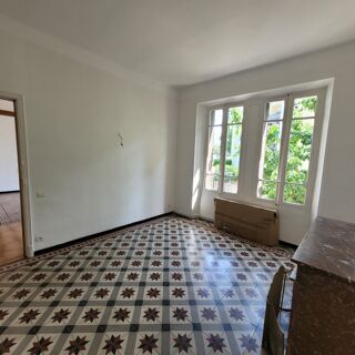 Immeuble à vendre 163 m²