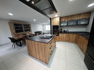  Maison  vendre 7 pices 130 m