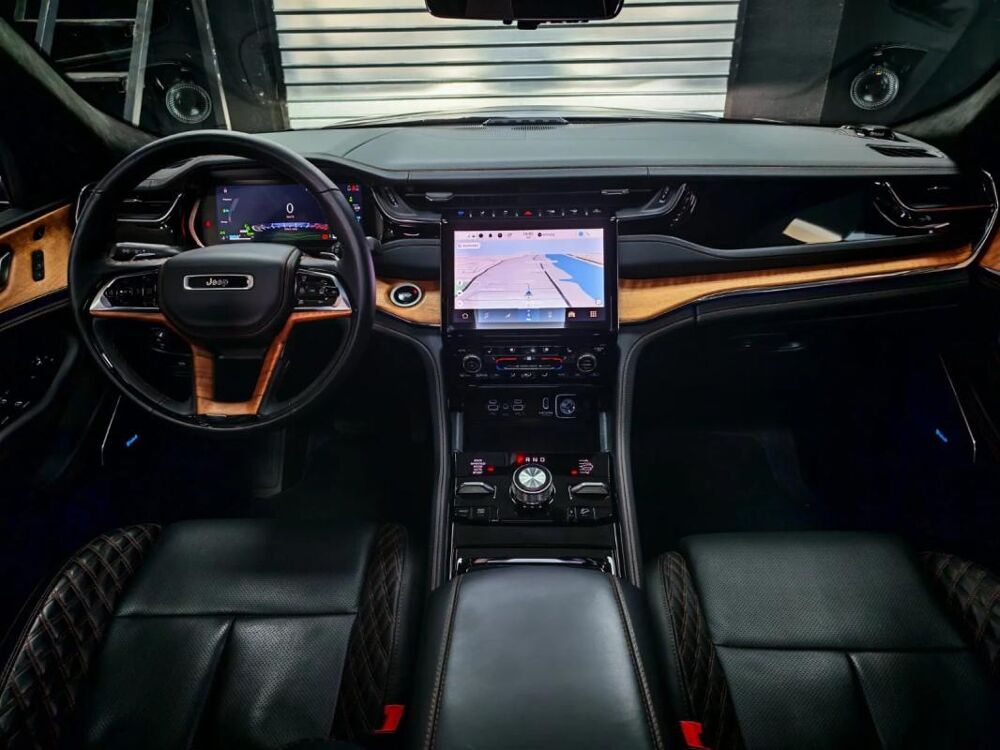 Grand Cherokee 4xe 2.0 T 380 ch PHEV 4x4 BVA8 Summit Reserve 2024 occasion 06700 Saint Laurent Du Var