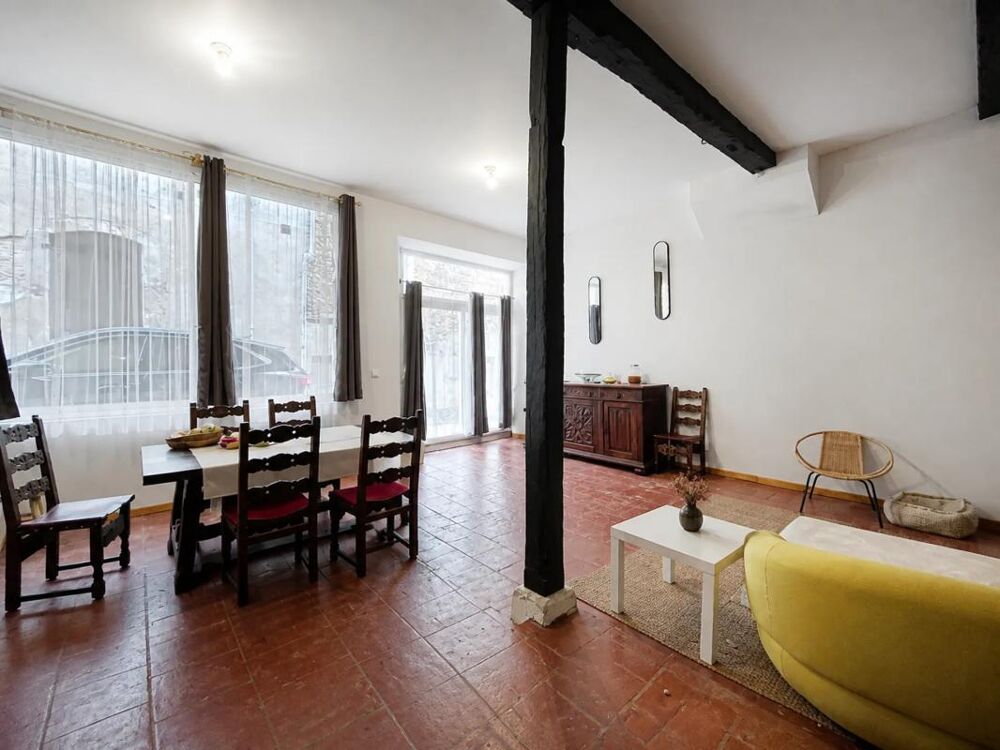 Maison de ville de 126 m² avec garage, cour intérieure