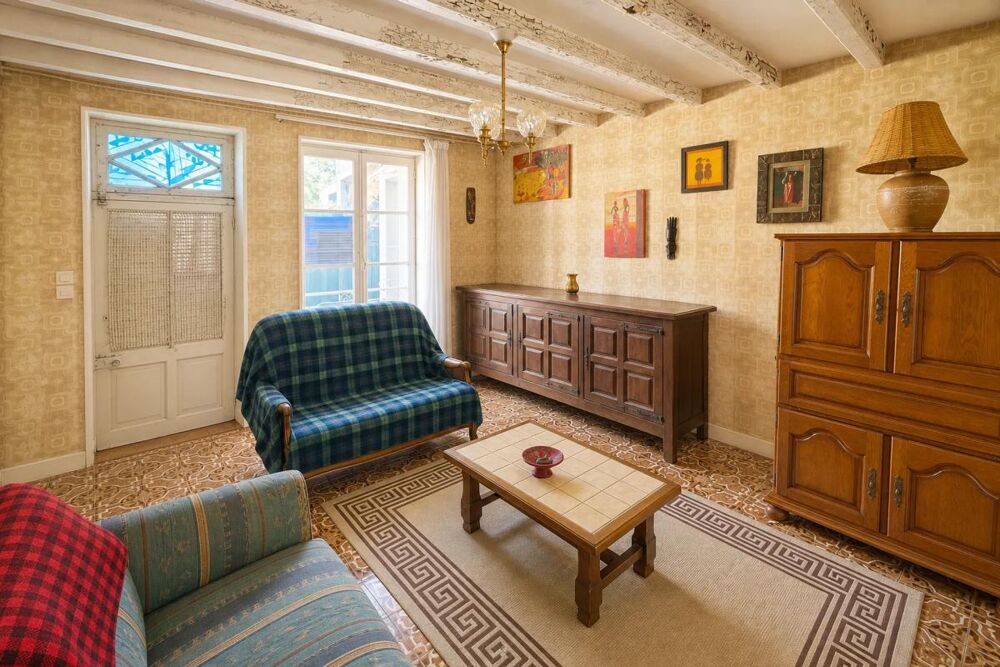 Maison de 3 pièces de 75 m2 avec jardin, située à Azay-le-Ferron
