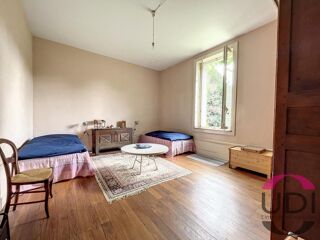  Propriété/château à vendre 5 pièces 219 m²