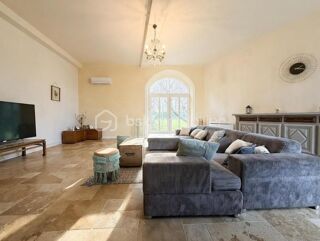  Propri�t�/ch�teau � vendre 8 pi�ces 237 m�