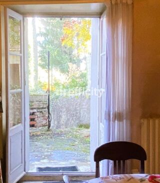  Maison � vendre 12 pi�ces 270 m�