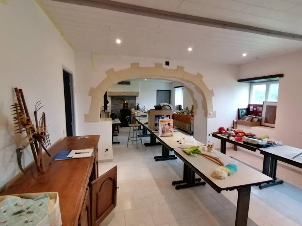 Vente Maison 61500  SEES L'EVECHE, grande longère, 14 pièce(s), 10 chambres,  420 m2 environ , PRIX 375 000, honoraires  4,17% inclus  à la c Neauphe sous essai