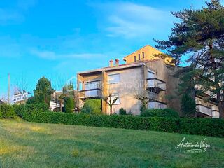  Immeuble à vendre 15 + pièces 359 m²