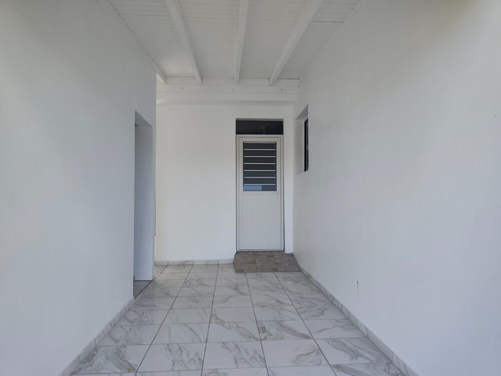 � vendre  Maison Sainte-Anne (97180)