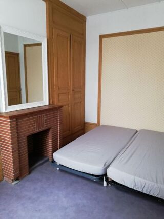  Appartement à louer 2 pièces 50 m²