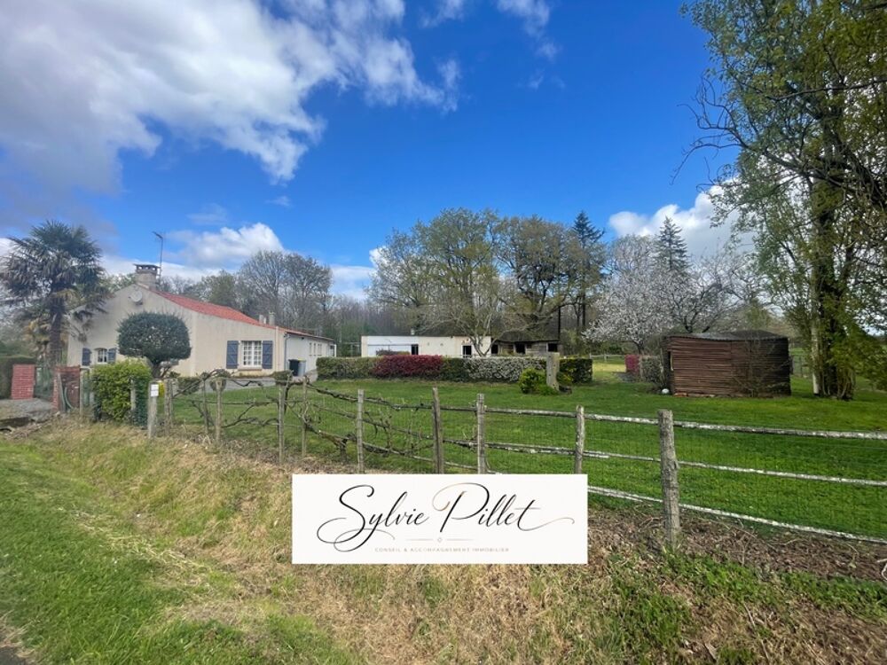 À vendre  Maison de campagne à SAINT CYR DES GATS (85)