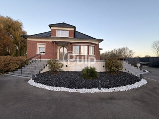  Maison � vendre 10 pi�ces 300 m�