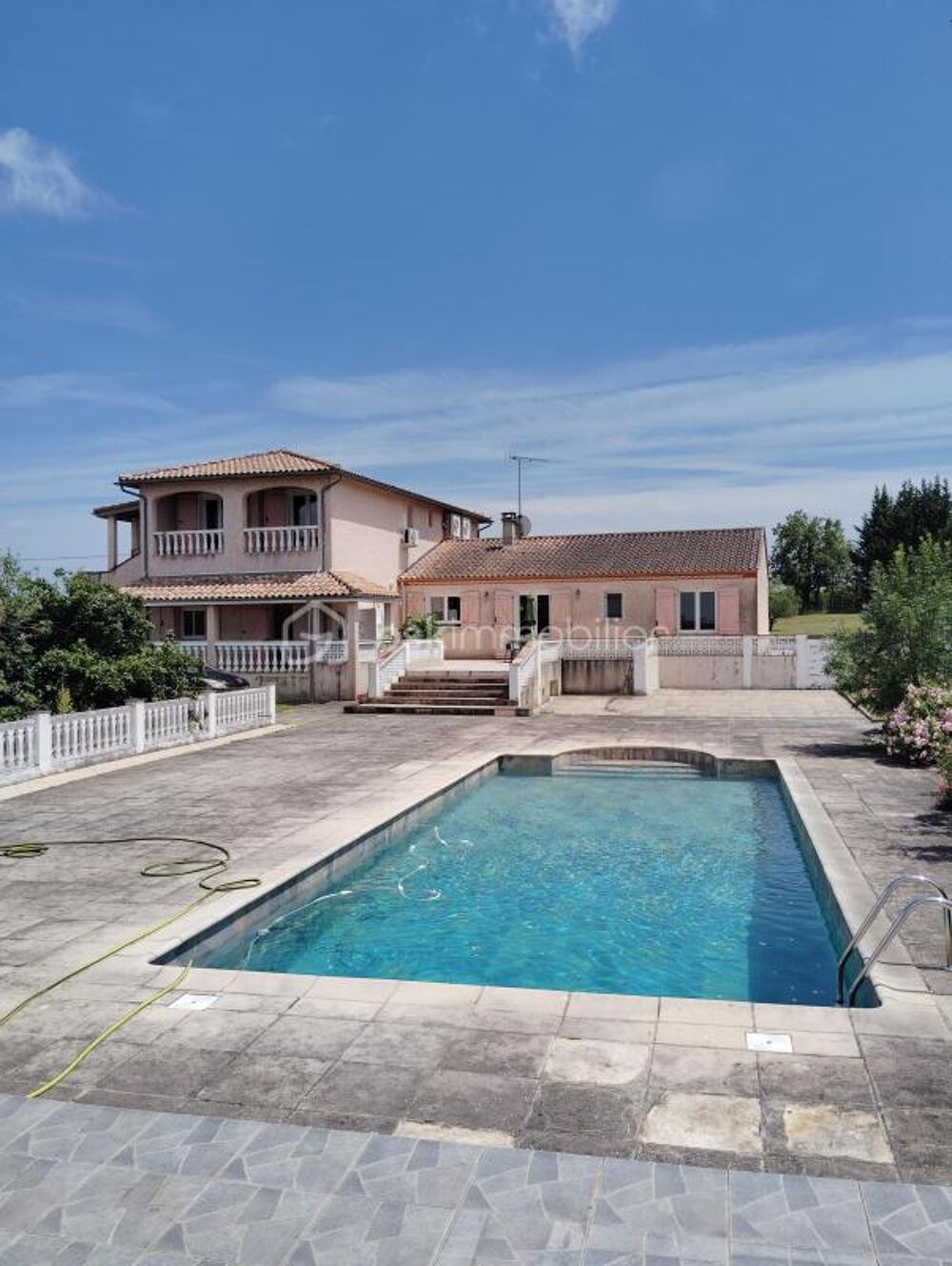 Vente Propriété/Château Belle et grande propriété située entre Cordes-sur-ciel et Albi Cordes sur ciel