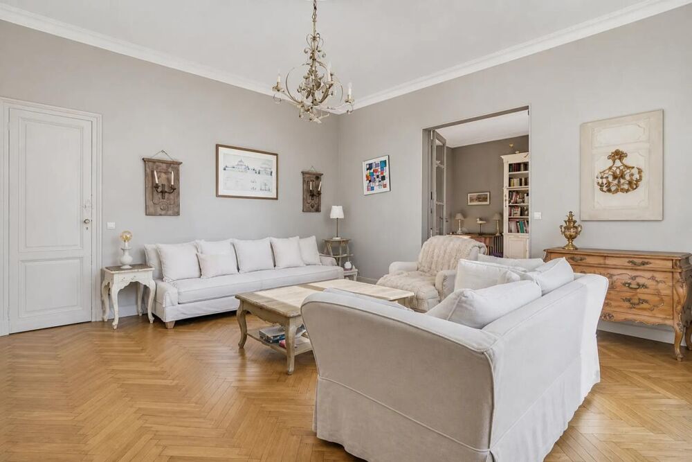 à vendre  Propriété/château Cambes (33880)