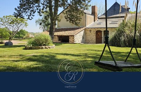   Un havre de paix au c�ur des vignes du Layon � Propri�t� avec g�tes et parc arbor� Propri�t�/ch�teau - 15 + pi�ce(s) - 409 m�