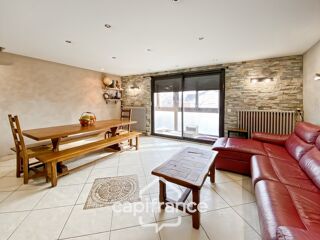  Maison  vendre 8 pices 223 m