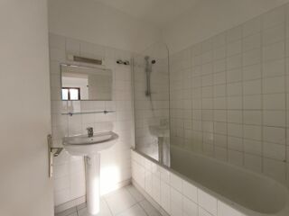  Appartement à louer 2 pièces 50 m²
