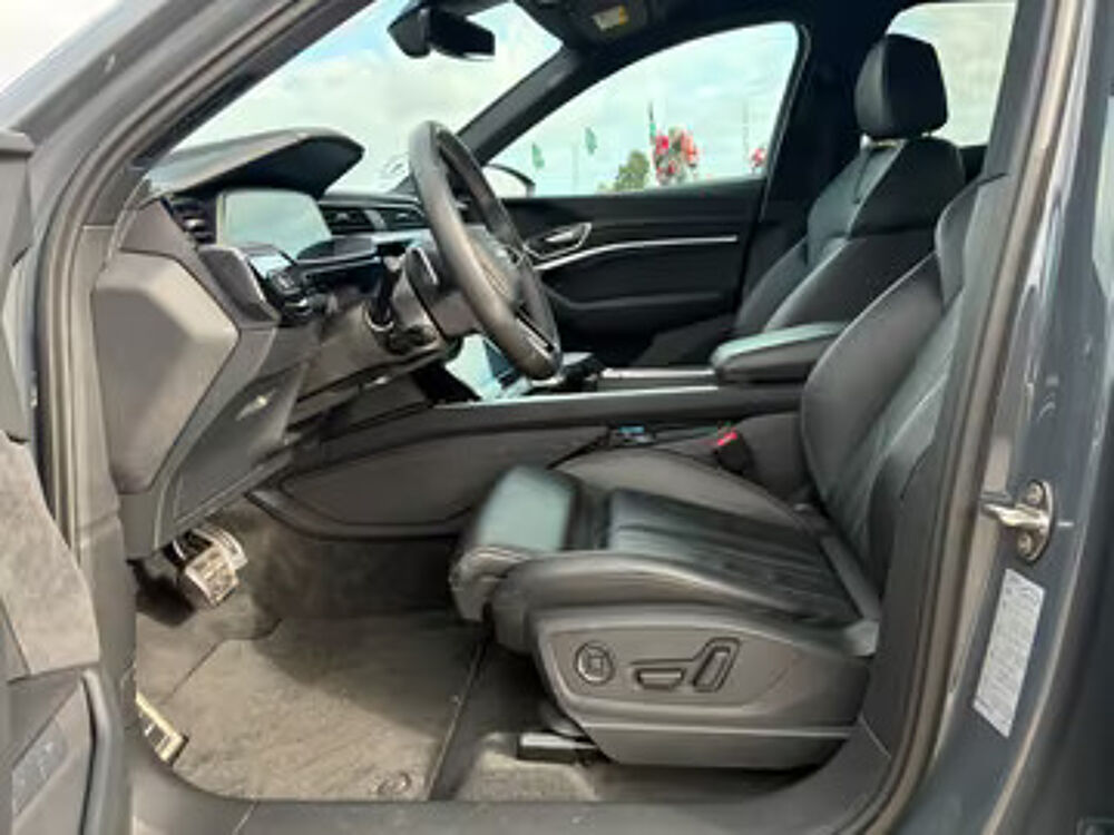 Q8 Sportback 50 e-tron quattro S line 2025 occasion 33000 Bordeaux