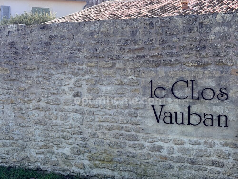 Vente Appartement Appartement  avec extérieur clos de murs  au port de st martin de ré Saint martin de re