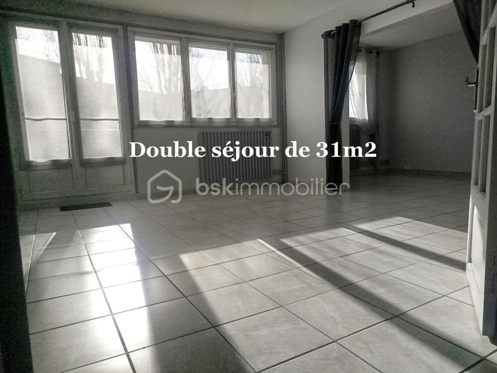 BEL APPARTEMENT IDEALEMENT SITUE