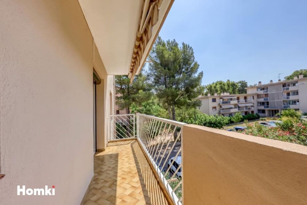 Vente Appartement Appartement T4 de 71 m² à Le Pradet 83220, Rue Eugène Fromentin Le pradet