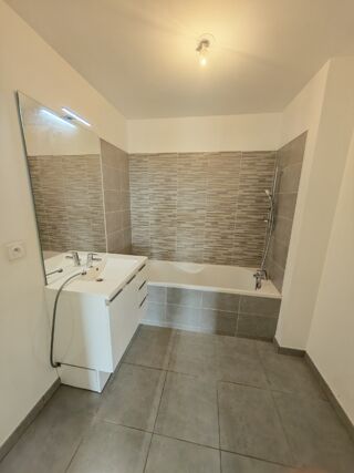  Appartement à louer 2 pièces 41 m²