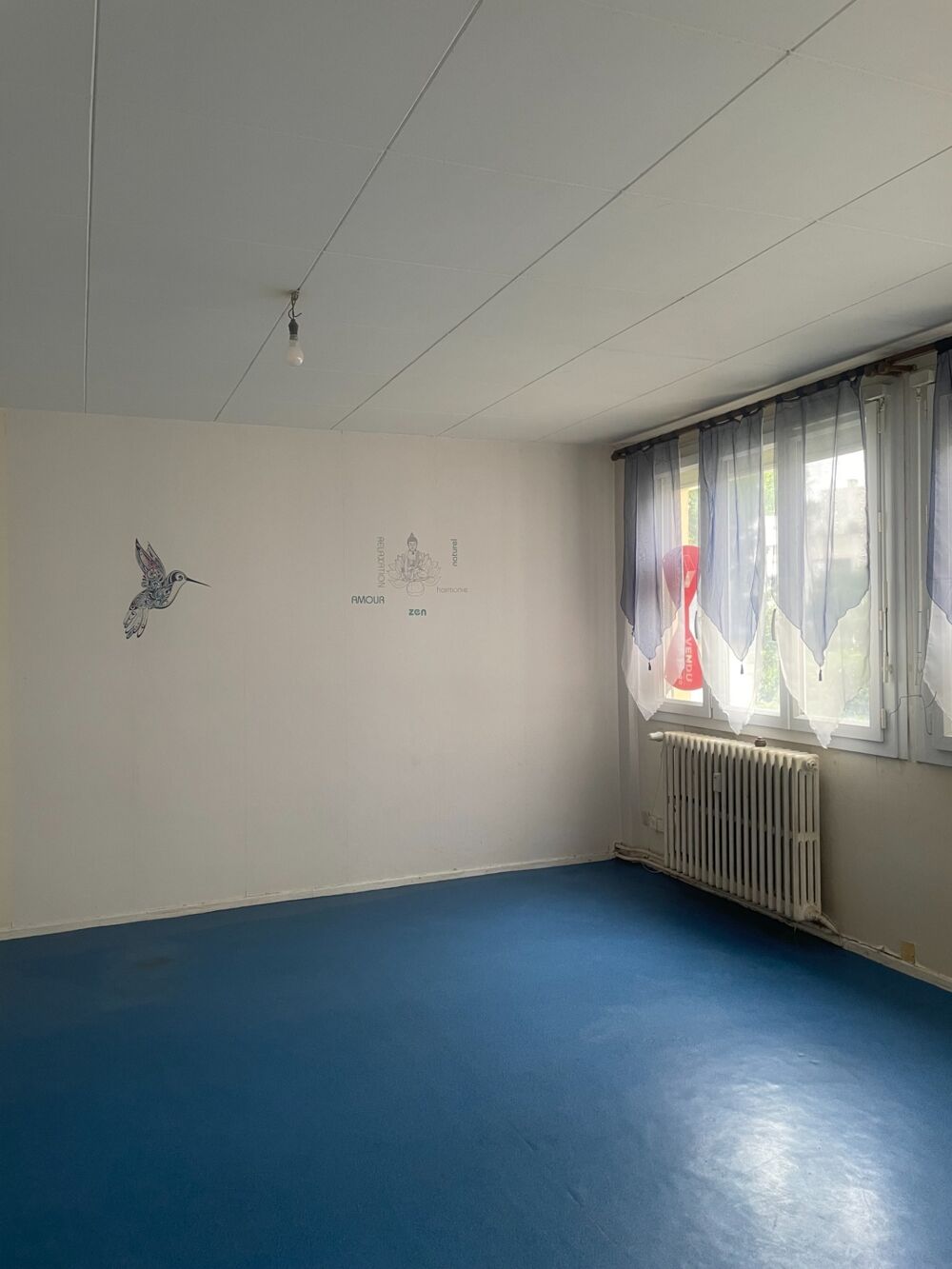 SOISSONS (02) A VENDRE HYPER CENTRE APPARTEMENT DE 37 M 1 ETAGE AVEC PARKING