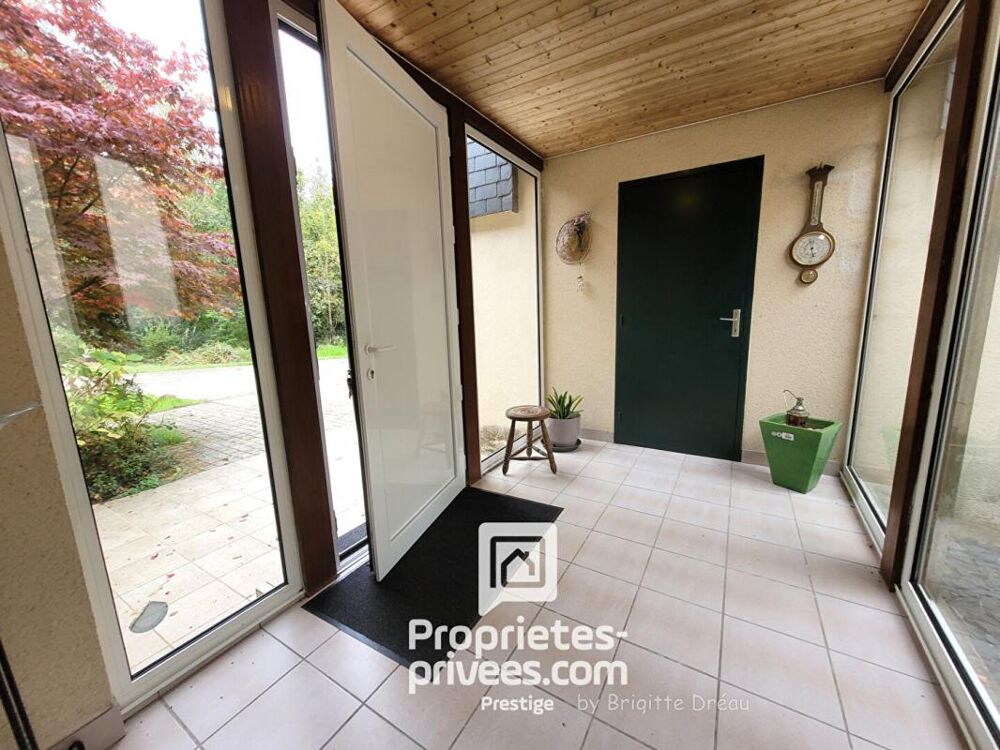 29950 CLOHARS FOUESNANT Maison contemporaine 6 pièce(s) 183 m2 environ